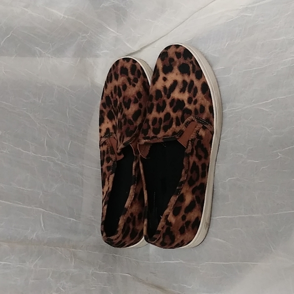 Ana Sneakers - Picture 2 of 2